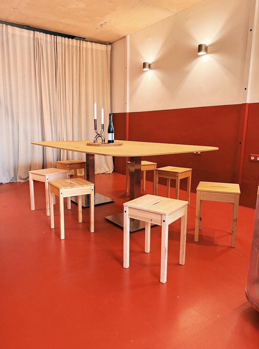 PicoPico Cafe — red-toned interior